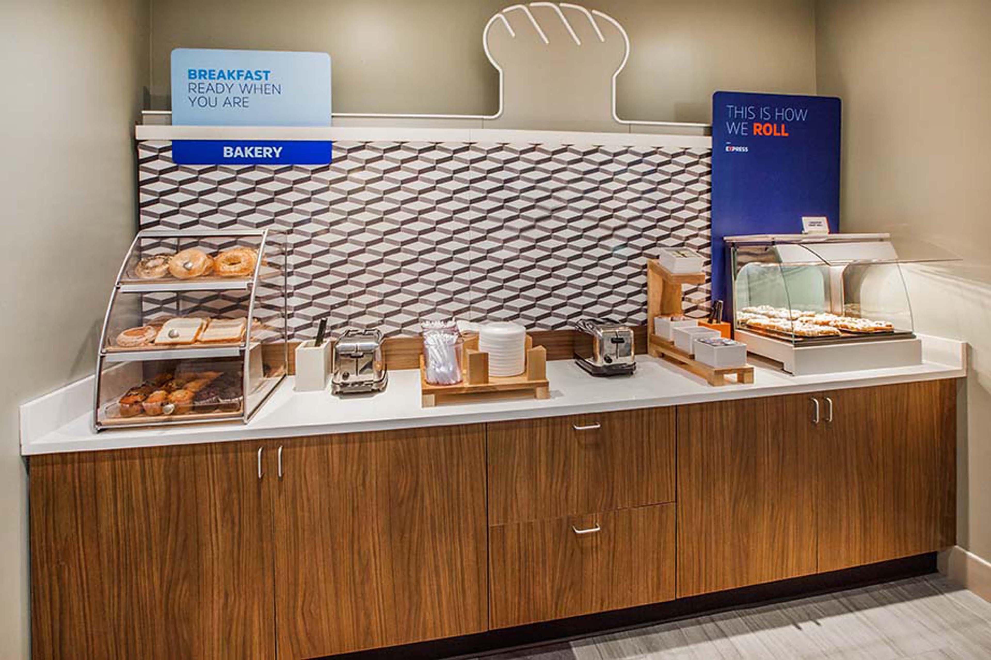 Holiday Inn Express Atlantic City W Pleasantville By Ihg Egg Harbor Township Buitenkant foto